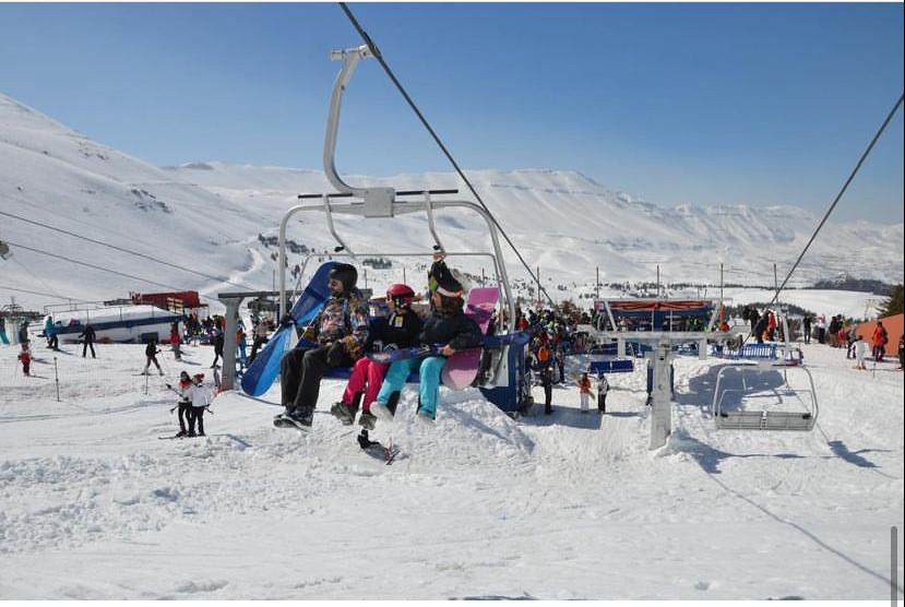 لمحبي السياحية الشتوية في لبنان... أسعار المنامة والنشاطات الخارجية!
